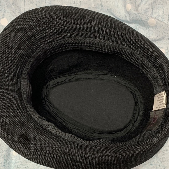 VTG 2b bebe Black Fedora Hat with Cream Band - Picture 6 of 10